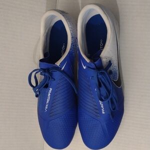 Nike Phantom Venom Cleats